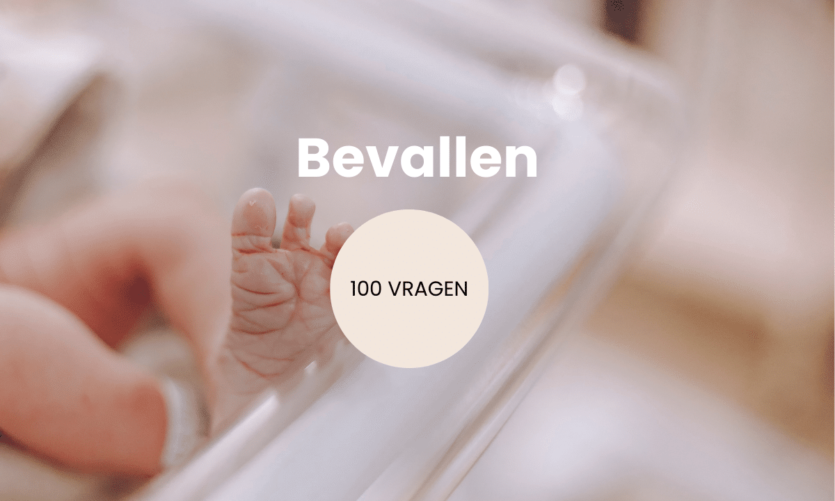 Net geboren baby voetje