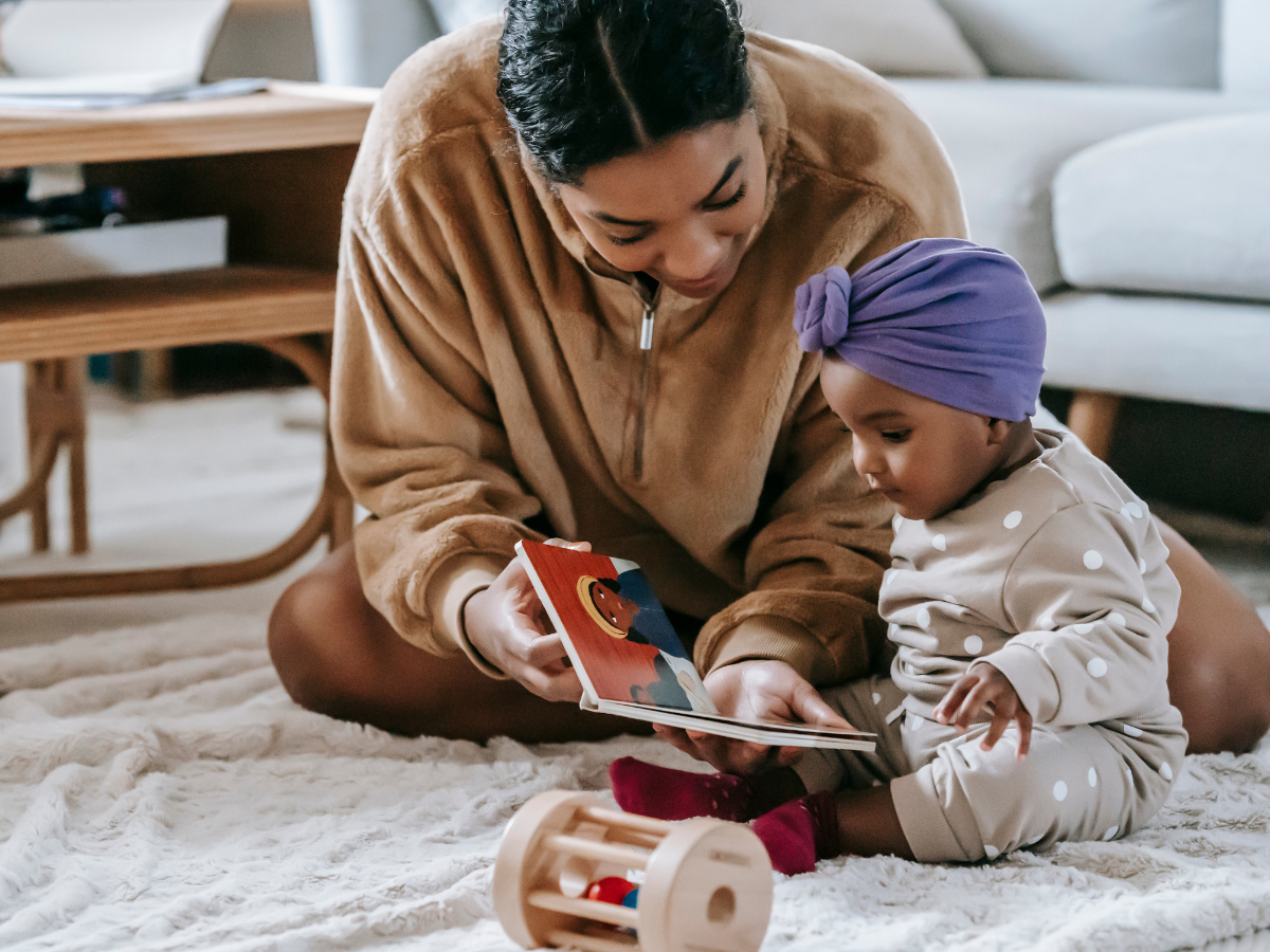 moeder dochter voorlezen