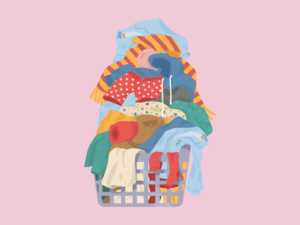 uitpuilende wasmand