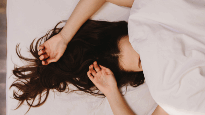 bed vrouw slapen