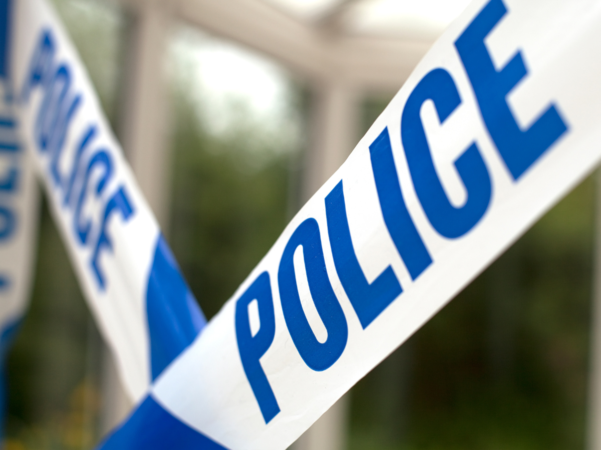 Moeder stopt baby in wasmachine politie tape