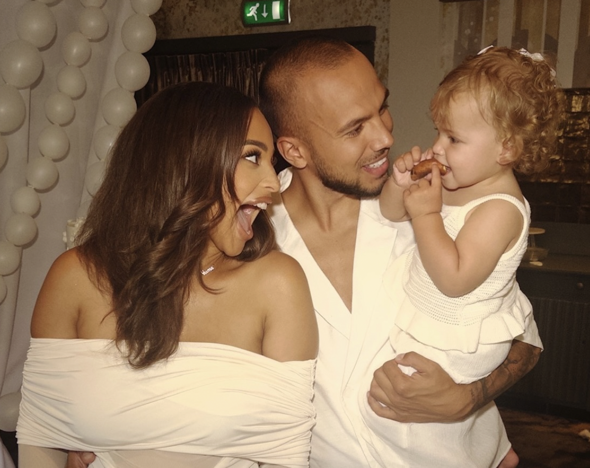 hannah Koerten openhartig over spannende keuze voor de bevalling kind, moeder, vader, witte jurk