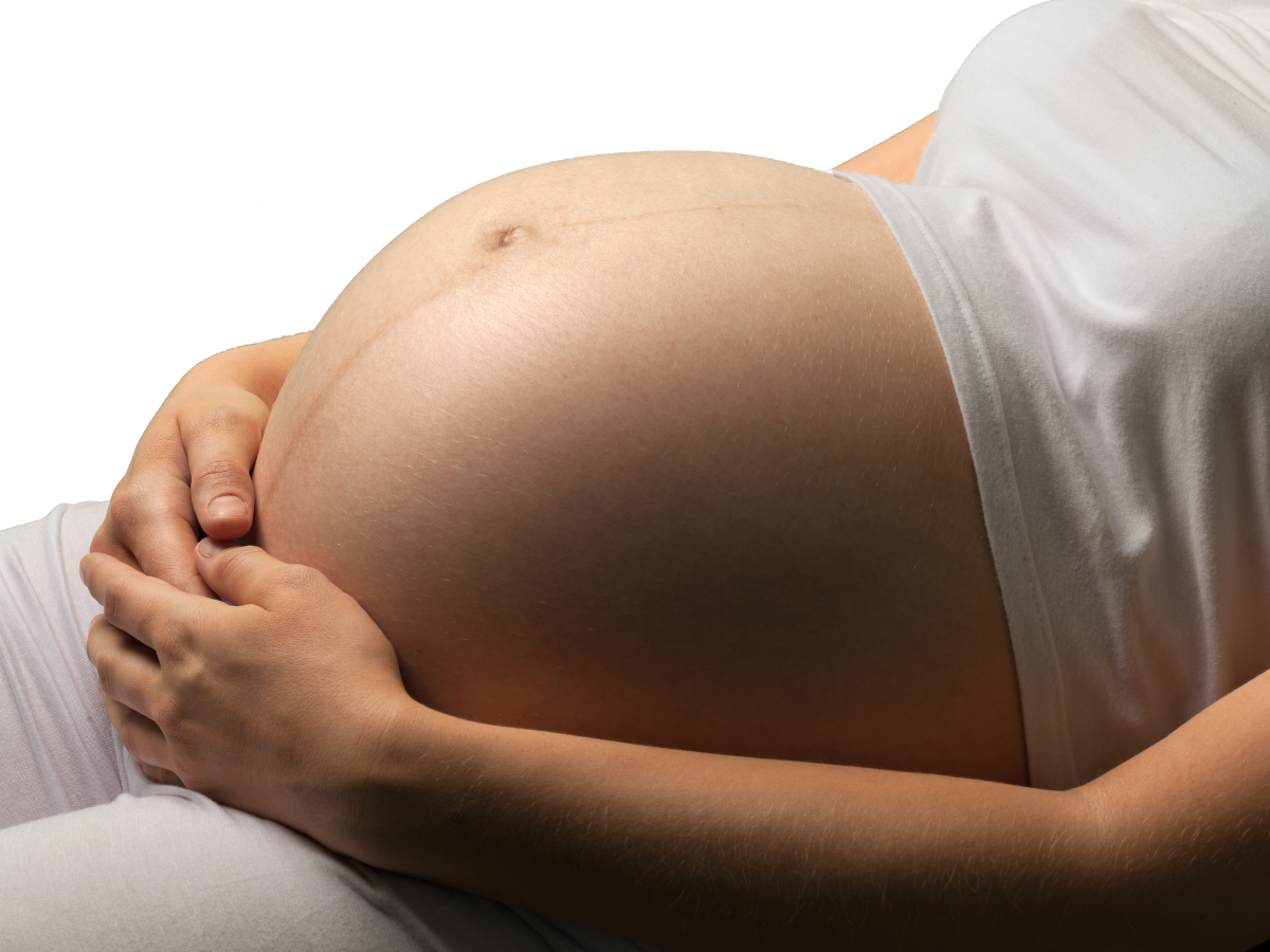 verzonnen zwangerschap buik