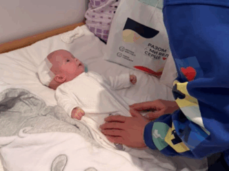 baby overleeft aanslag in buik