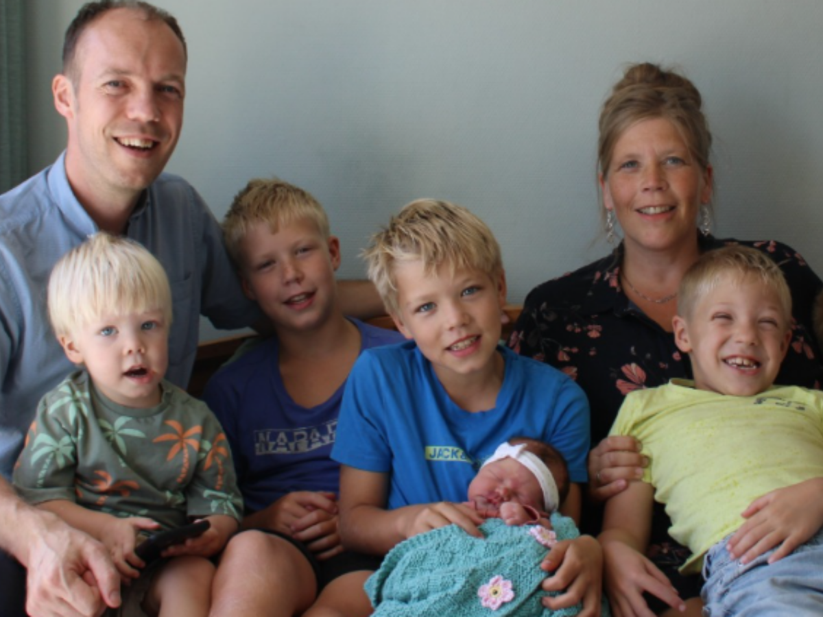 familie blom een huis vol bevalt