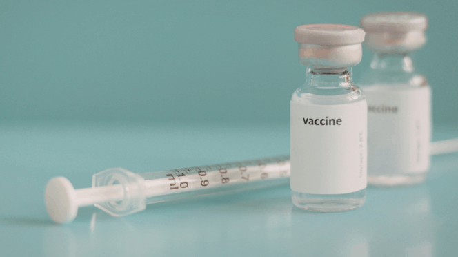 negenjaarsprik angst naald met twee flacons