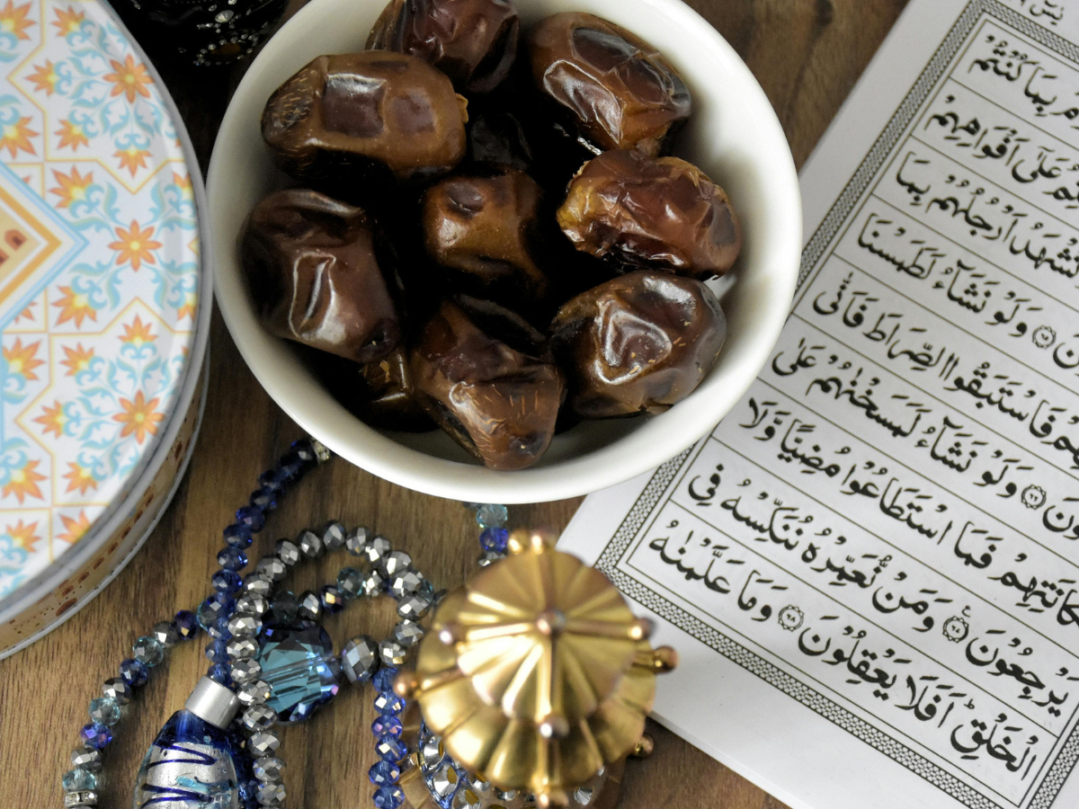 ramadam schaal met dadels