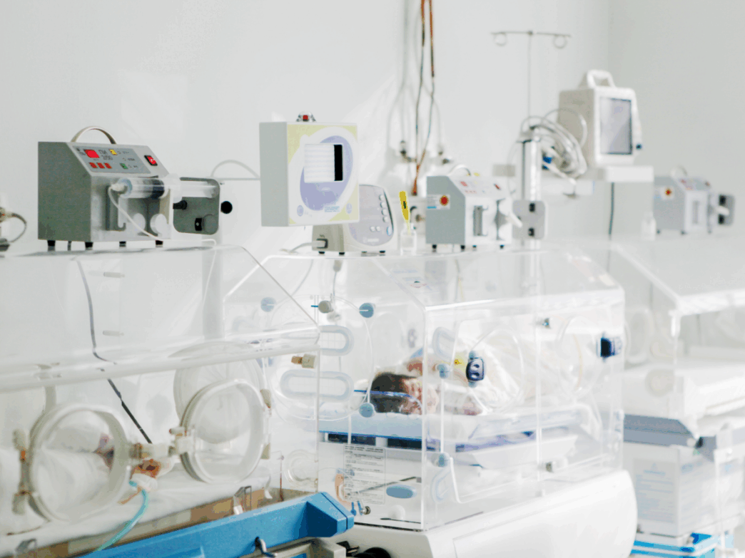 esmee het kinderziekenhuis foto van baby in couveuse