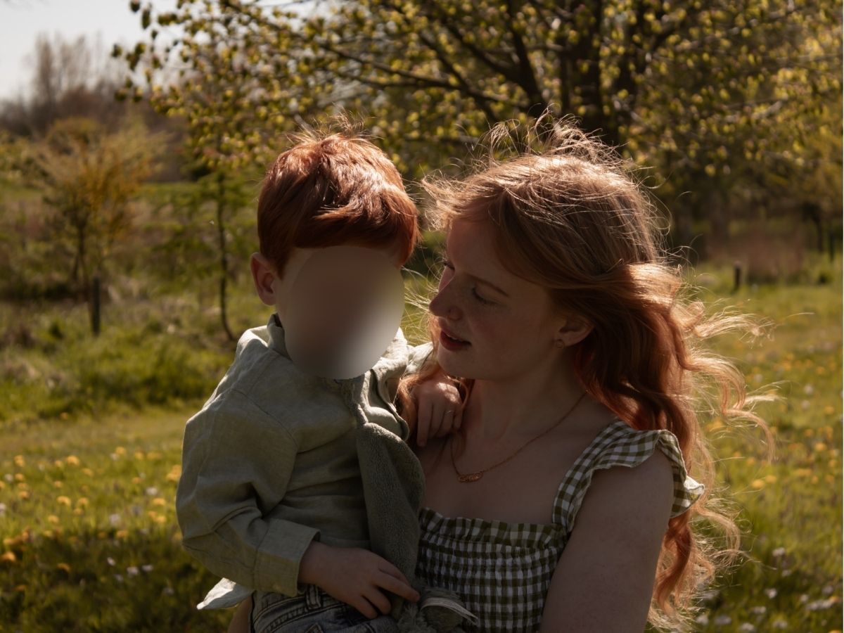 zwanger tijdens depressie foto van alicia en zoontje