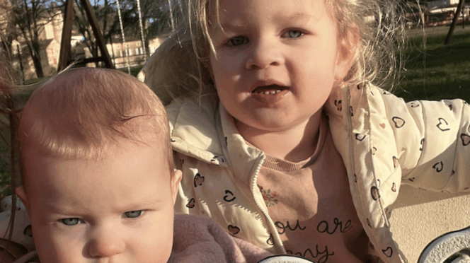 wonen in Frankrijk met kinderen twee kinderen buiten