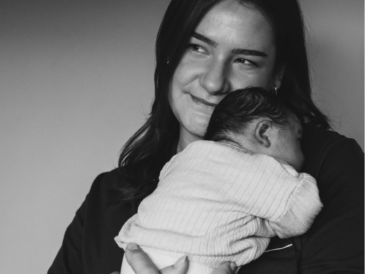 positief bevallingsverhaal foto van elisa en haar baby