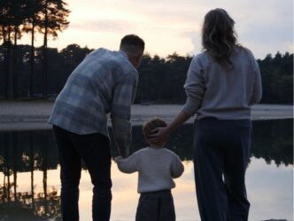 verborgen reflux baby foto van gezin lobke