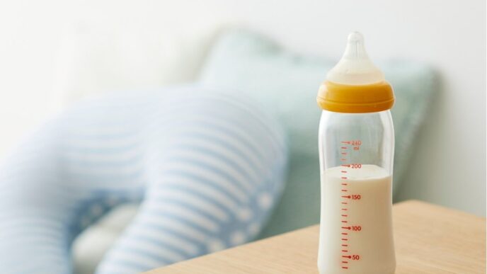 Nutrilon babymelk terugroepactie foto van babymelk