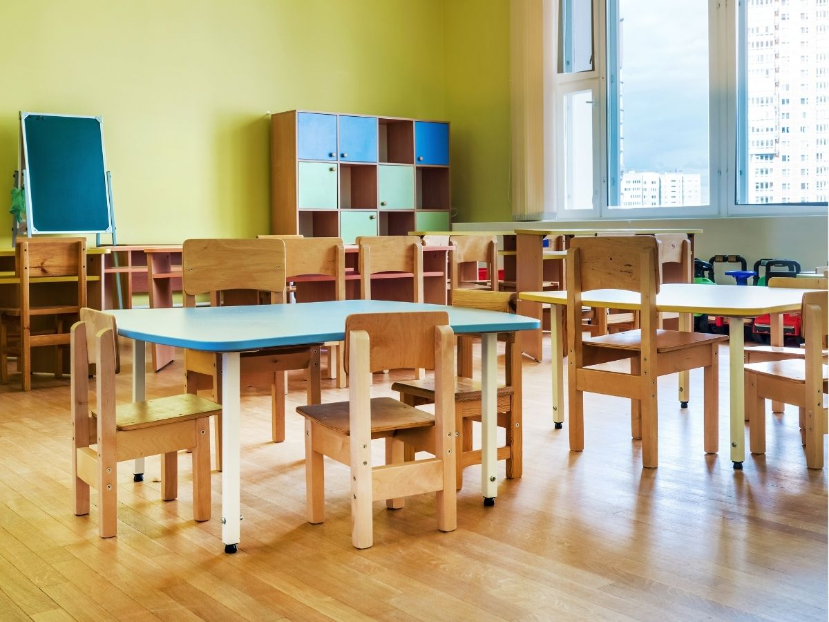 misbruik kinderdagverblijf verdachte dementie foto van leeg lokaal