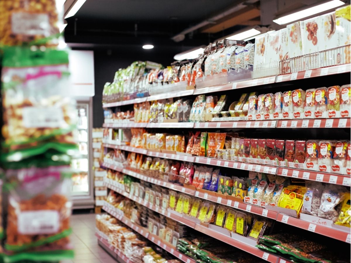 verboden pesticiden Albert Heijn Jumbo foto van schappen in supermarkt