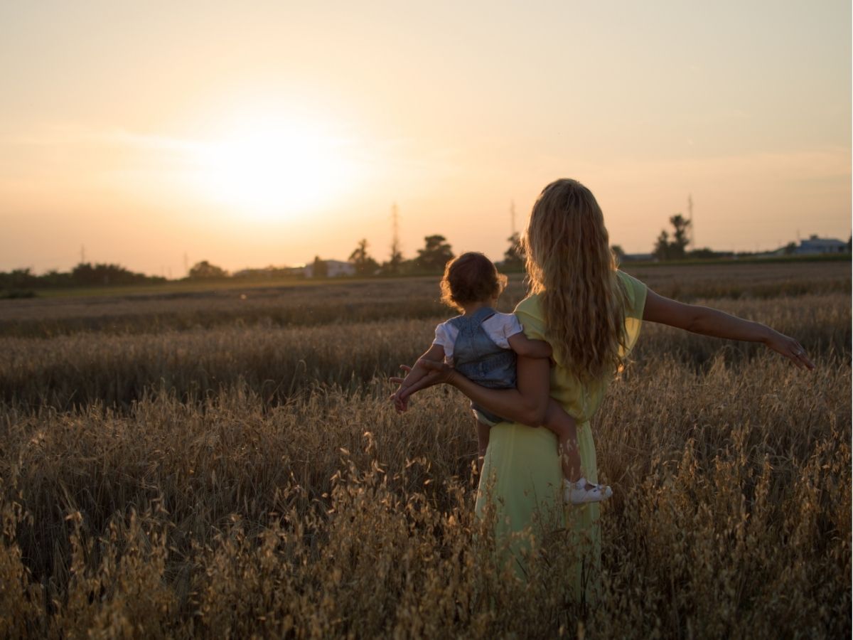 bijzondere meisjesnaam foto van moeder en dochter