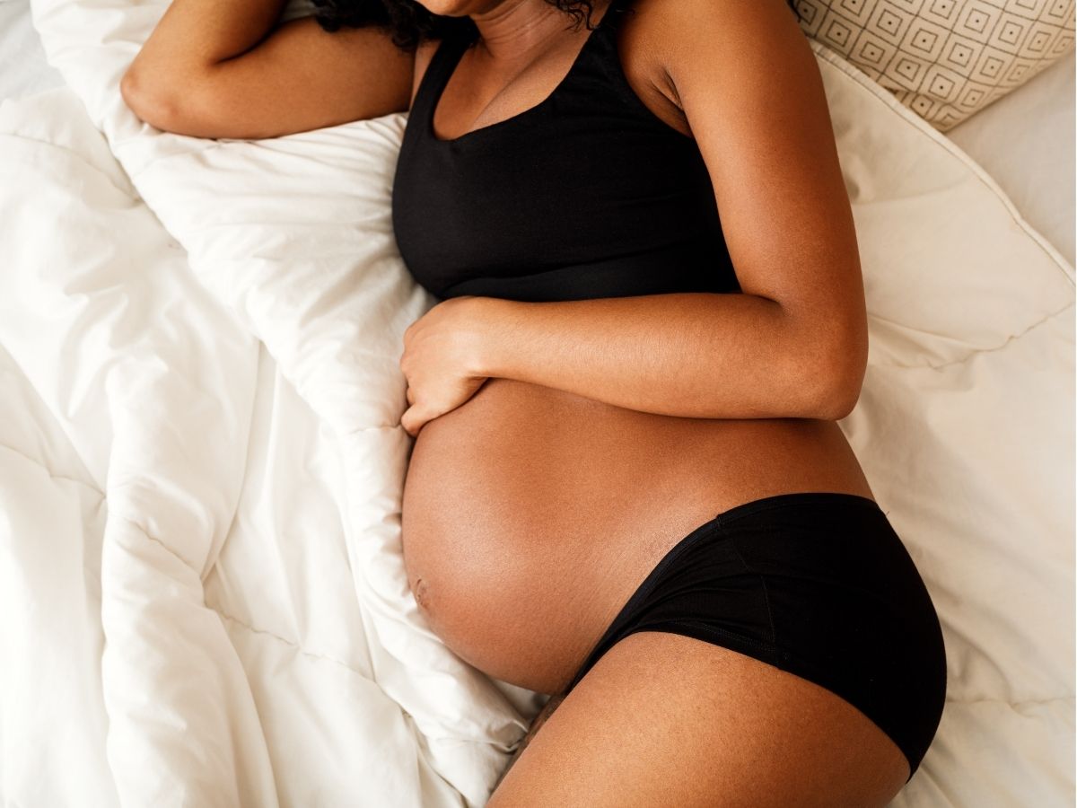 online zwangerschapsadviezen foto van zwangere vrouw