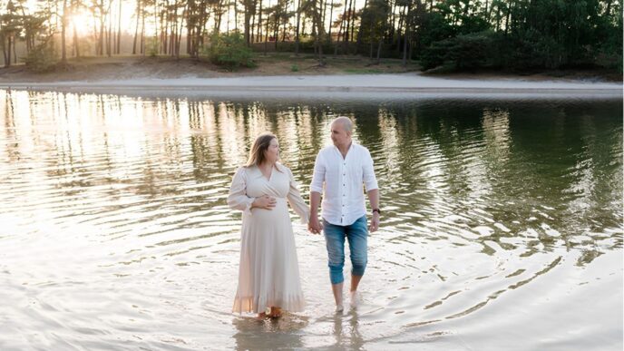 zwanger van een drieling foto van lindsey en partner