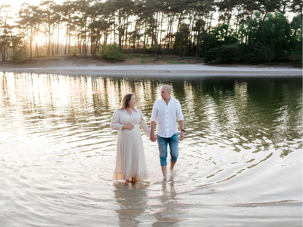 zwanger van een drieling foto van lindsey en partner