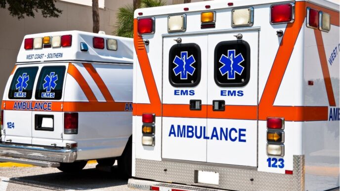 doodverklaarde peuter foto van ambulance