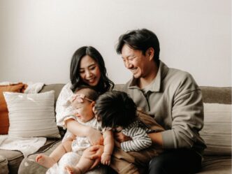 kosten erfenis foto van familie op de bank