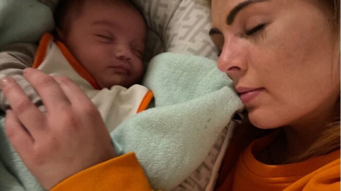eenzaamheid moederschap foto van kelly en zoon