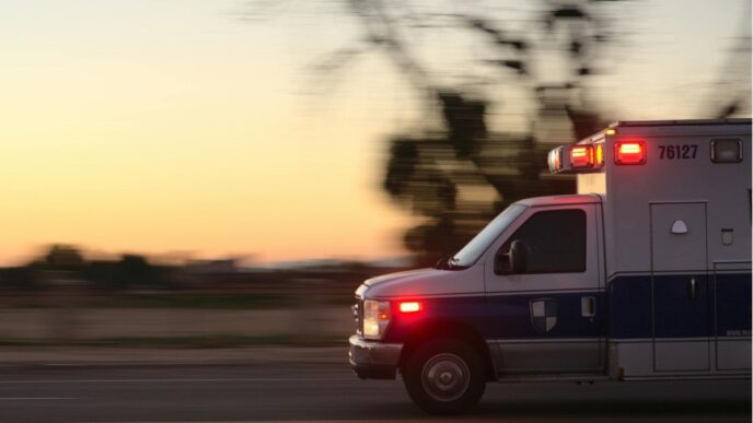 kind overleden tijdens WK-festiviteiten in Spanje foto van ambulance