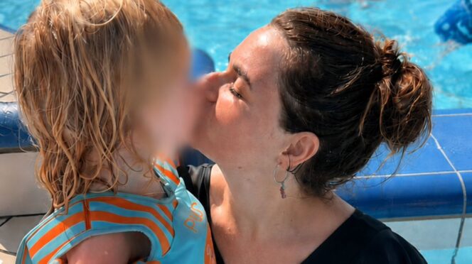 kind naar bed op vakantie foto van rianne en kind