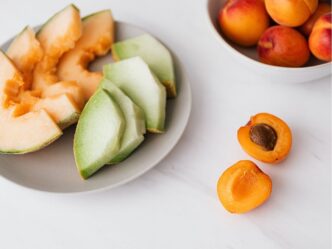 fruitvliegjes bananen foto van fruit